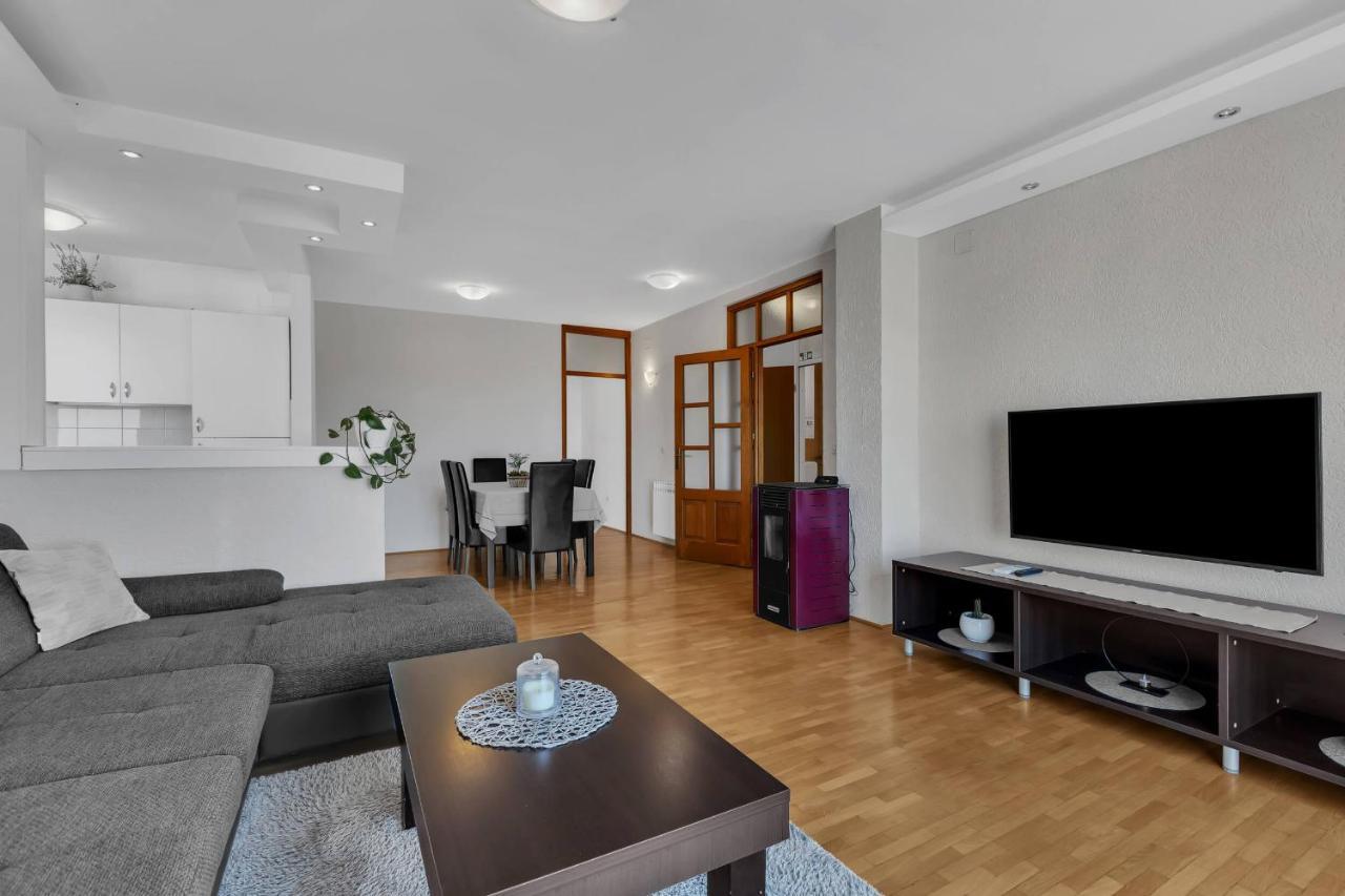 Urban Apartment Makarska Exterior photo
